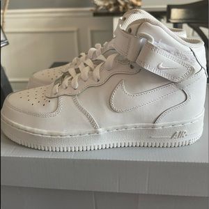 Youth Nike Air Force 1 MID (White)